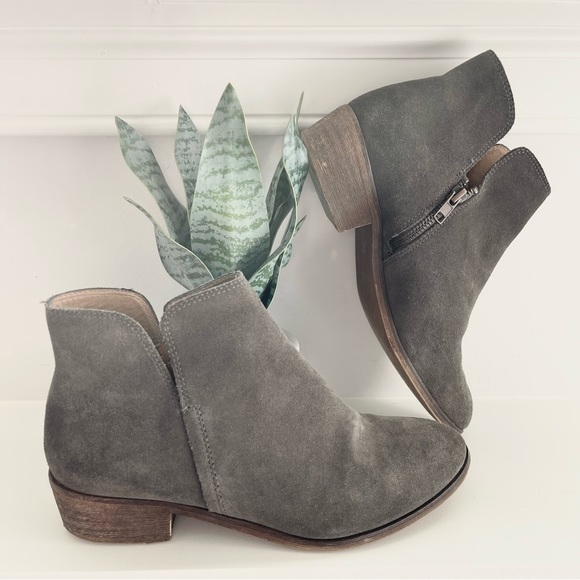 Splendid Hamptyn Suede Bootie - Picture 10 of 10
